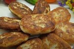 Готові манні зрази з сиром