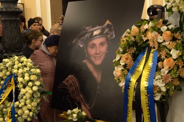 Похорон Ніни Матвієнко, кадр з відео