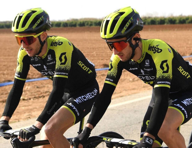 Адам і Саймон Йейтс