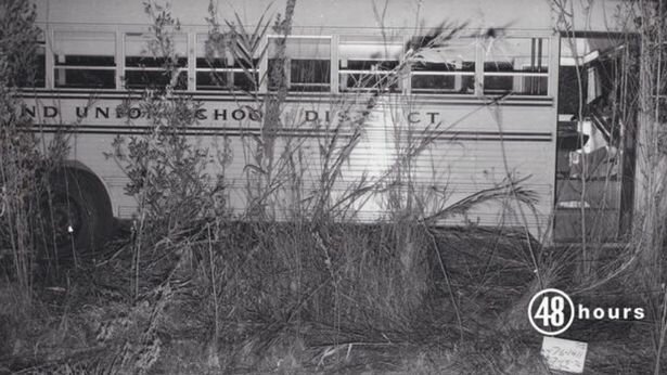 Викрадач поховав живцем цілий автобус з дітьми