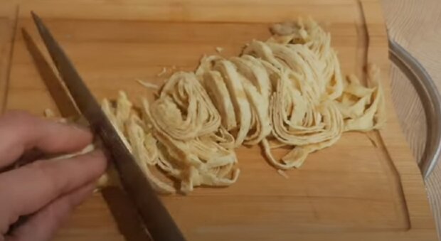 Яєчні млинці для салату