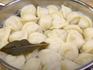 Пельмени, кадр из видео