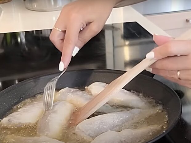 Смажена риба, кадр з відео