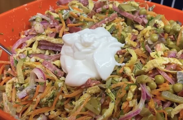 Салат "Кохання", кадр з відео