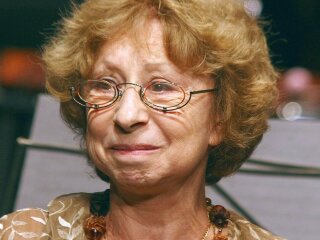 Лія Ахеджакова