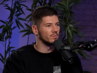 Александр Волошин