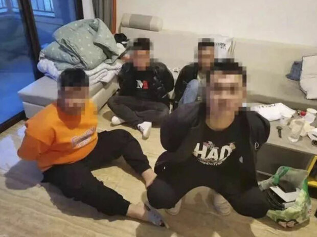 шахраї використовували силіконові груди для обману