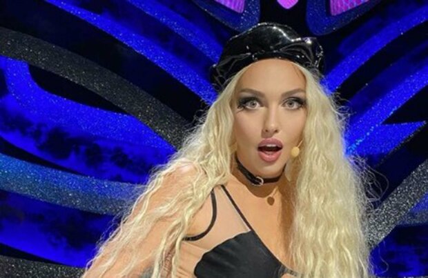 Оля Полякова