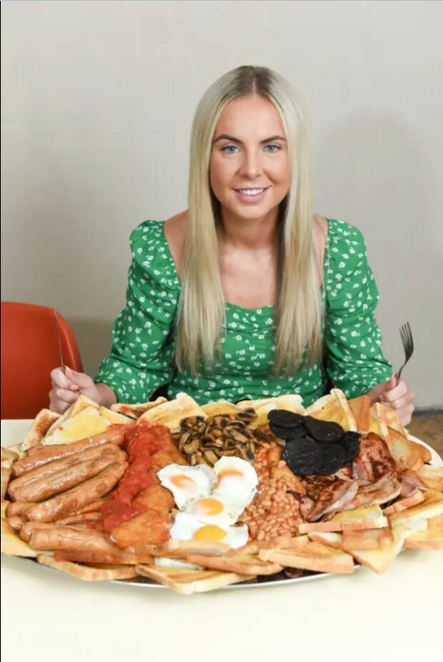 рекордний сніданок на 17000 калорій