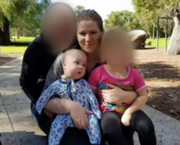 Мати підливала новонародженому синові відбілювач