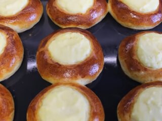 Ватрушки с сыром, фото: кадр из видео