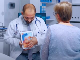 Лікар: скрін з відео