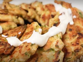 Куриные котлеты, кадр из видео