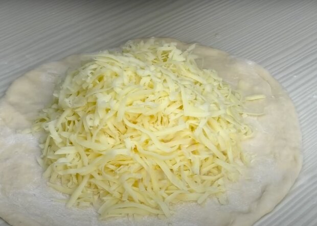 Приготування хачапурі, кадр з відео