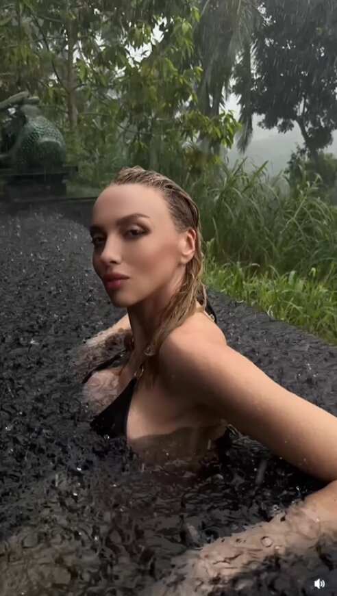 Скрин публикации Оли Поляковой