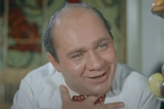 Євген Леонов