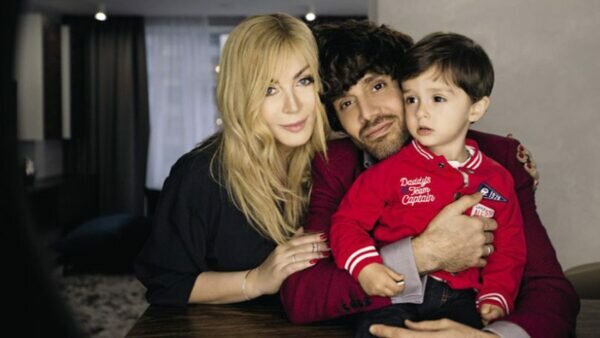 Білик з чоловіком і сином