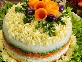 Праздничный салат, кадр из видео