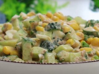 Летний салат, кадр из видео