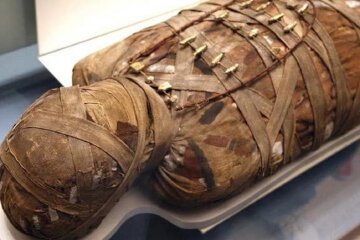 Ученые нашли в египетской мумии таинственный артефакт