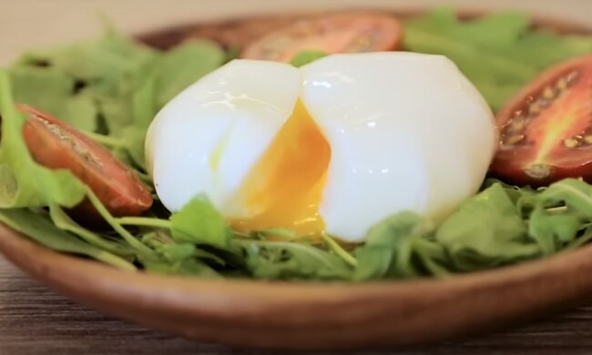 Яйцо пашот: скрин с видео