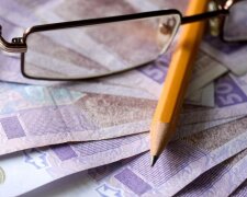 Деньги, пенсии, выплаты