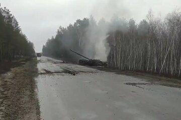палаючий російський танк