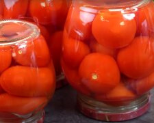 Мариновані помідори на зиму