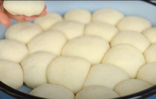 Булочки, кадр з відео