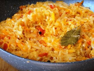 Жаренная капуста, кадр из видео