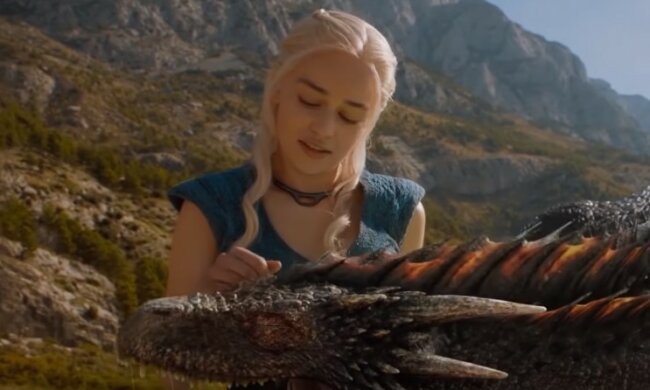 Емілія Кларк