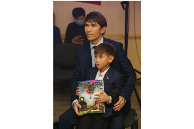 Мальчику прислали портрет Путина и пряник