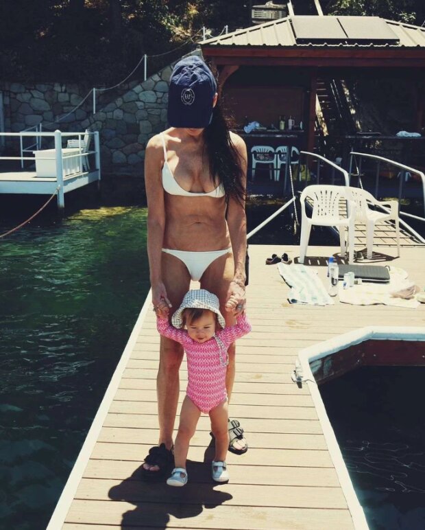 Скрин публикации Деми Мур