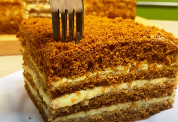 Медовик, кадр из видео