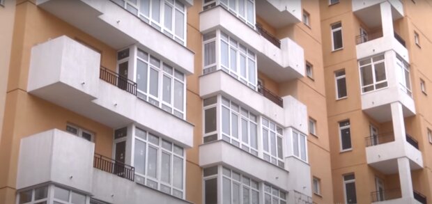 Нерухомість, скріншот з відео