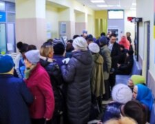 Пенсіонери, пенсії, Ощадбанк