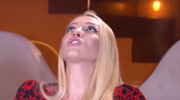 Оля Полякова