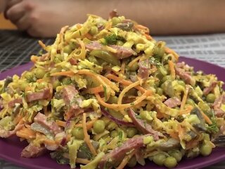 Салат "Любовь", кадр из видео