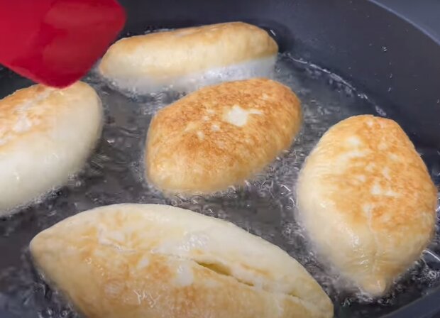 Пиріжки з картоплею, кадр з відео