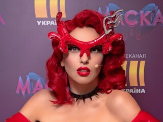 Оля Полякова