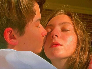 Маша Полякова с парнем