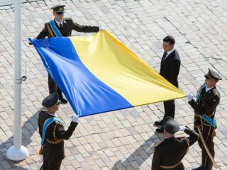 Церемонія підняття прапору