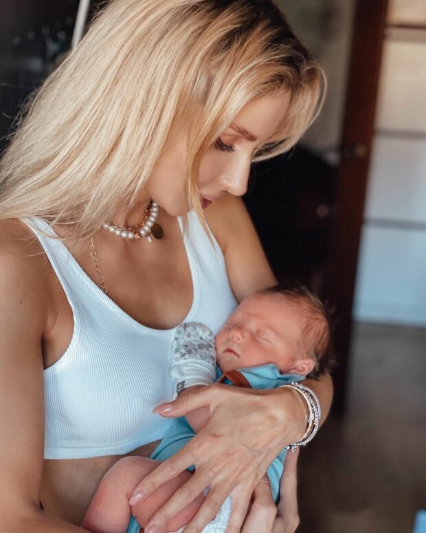 Світлана Лобода з дитиною Анатолія Анатоліча