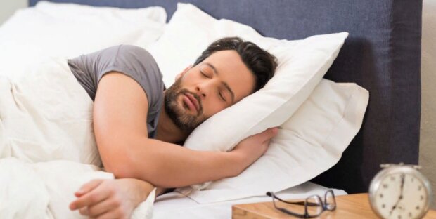 Повір'я про сон на двох подушках