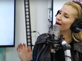 Фотография Светланы Лободы с канала "Русское Радио" в YouTube