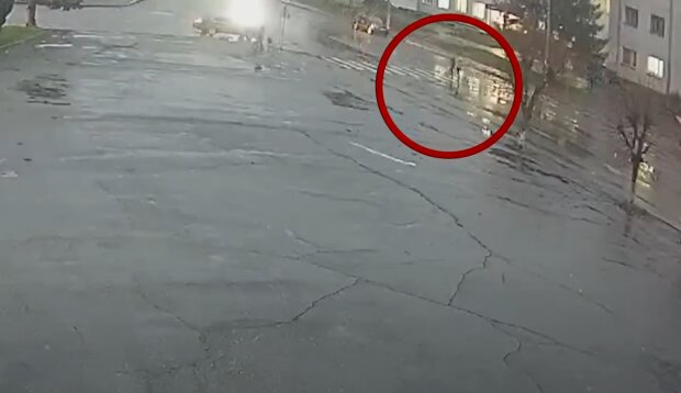 Момент аварии, скриншот из сюжета Чрезвычайные новости. ICTV