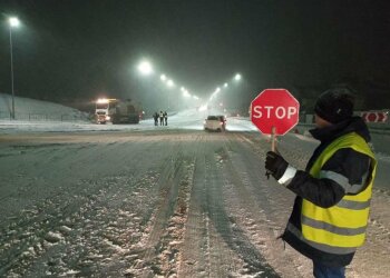 зима, мороз, снег, гололедица \ фото МВД Украины