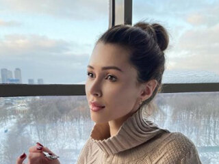 Анна Заворотнюк