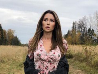 Анна Заворотнюк