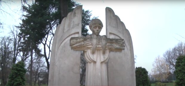 Пам'ятник жертвам голодоморів, скріншот з відео